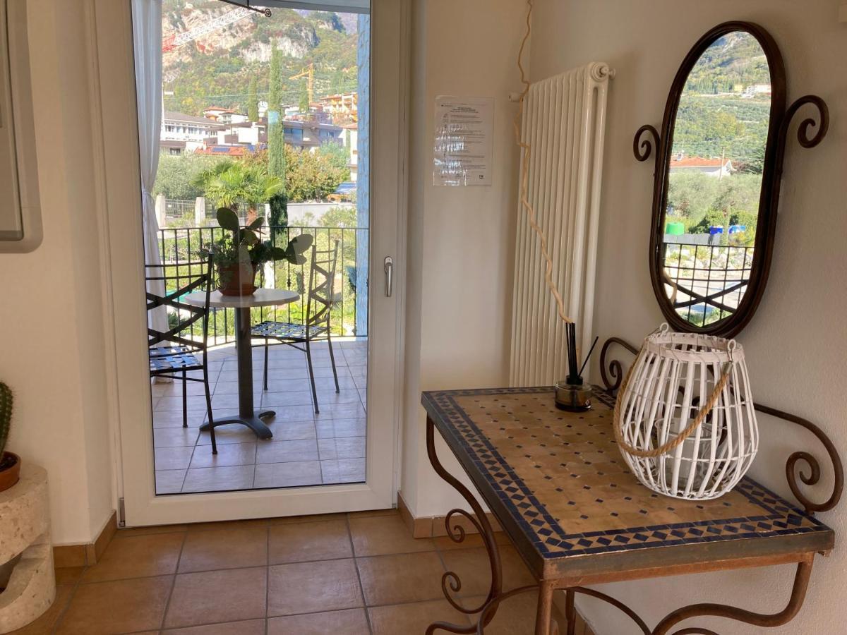 Residenza Le Due Torri Aparthotel Riva del Garda Buitenkant foto