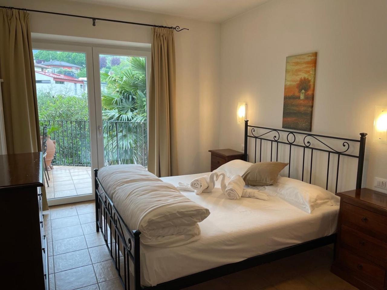 Residenza Le Due Torri Aparthotel Riva del Garda Buitenkant foto
