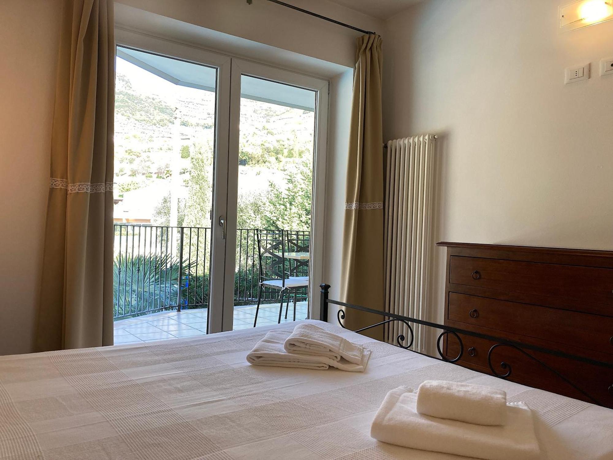 Residenza Le Due Torri Aparthotel Riva del Garda Buitenkant foto
